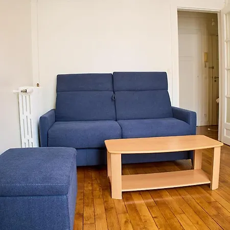 Tour Eiffel Apartment *