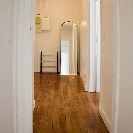 Tour Eiffel Appartement *